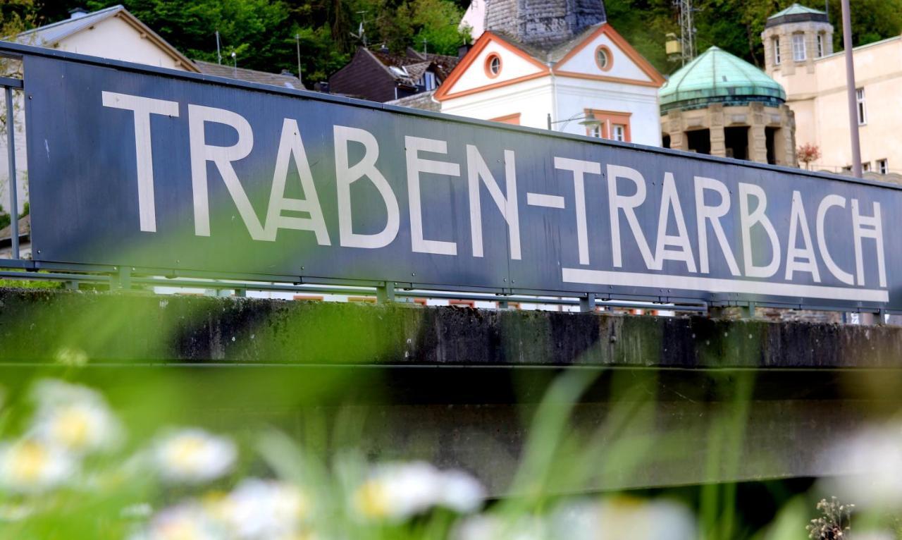 Moselromance - Luxusapartment - Grosse Terrasse - Ruhige Lage Traben-Trarbach Eksteriør billede