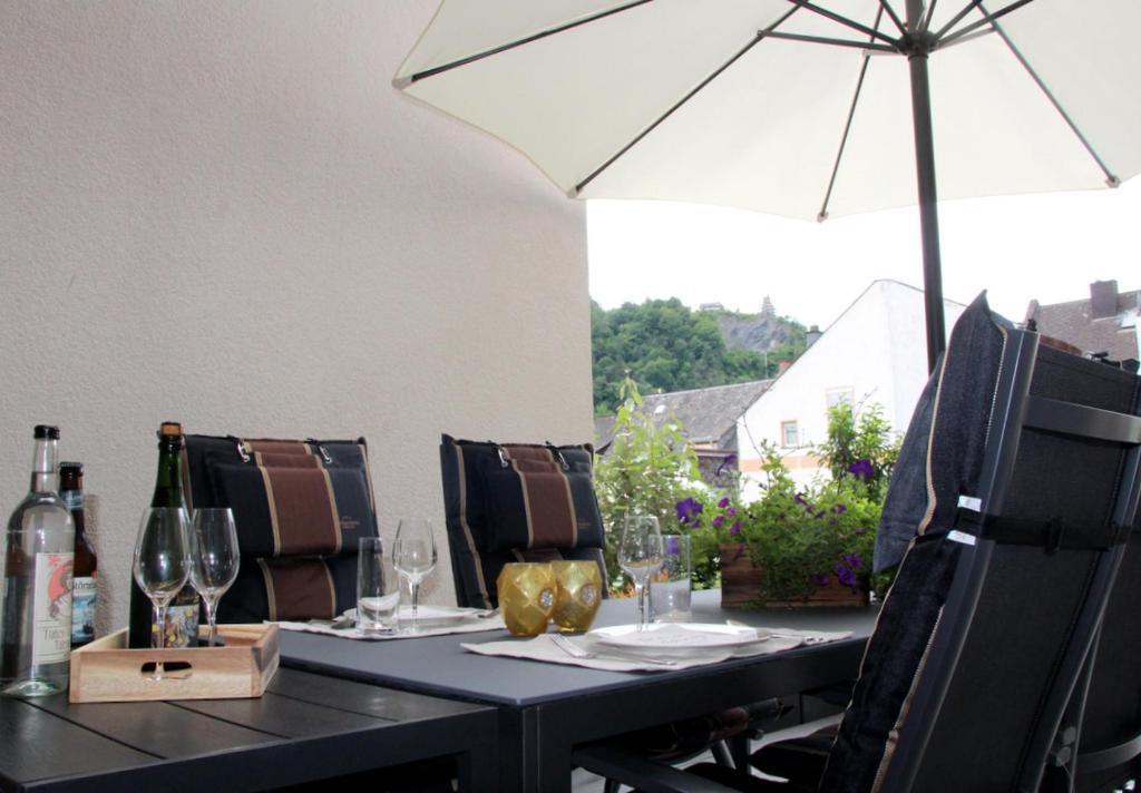 Moselromance - Luxusapartment - Grosse Terrasse - Ruhige Lage Traben-Trarbach Eksteriør billede