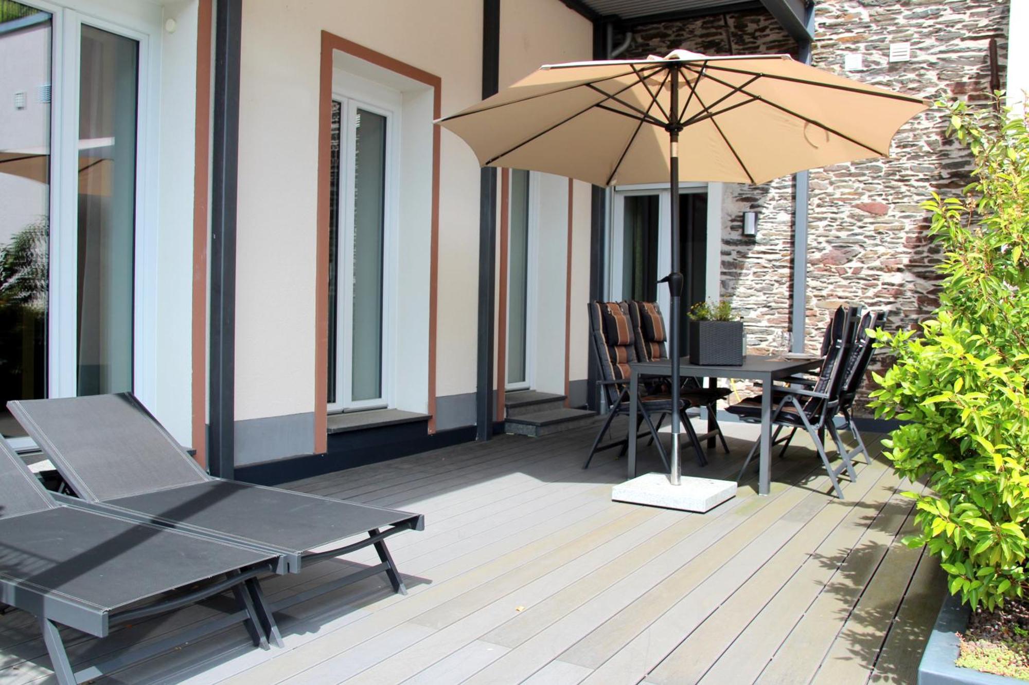 Moselromance - Luxusapartment - Grosse Terrasse - Ruhige Lage Traben-Trarbach Eksteriør billede