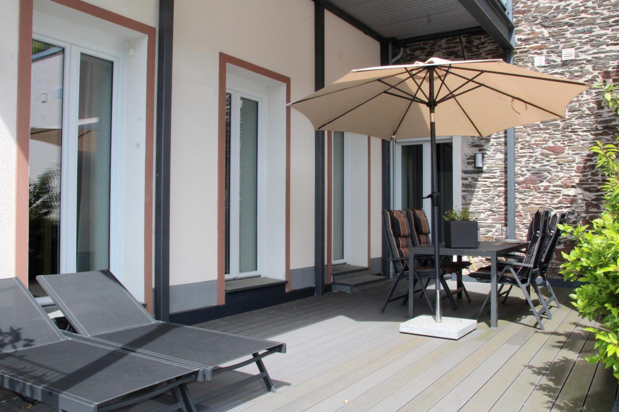 Moselromance - Luxusapartment - Grosse Terrasse - Ruhige Lage Traben-Trarbach Eksteriør billede